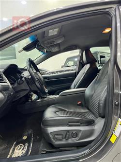 تۆیۆتا کامری